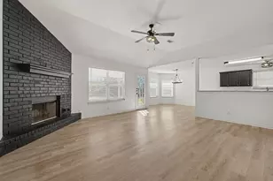 1101 E Johnson St, Burnet, TX 78611 - Photo 4