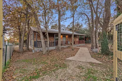 149 Wayside Drive, Elgin, TX 78621 - Photo 2