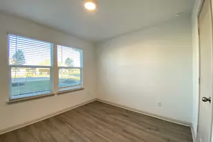 130 Ft Clark Spgs Dr, Hutto, TX 78634 - Photo 14