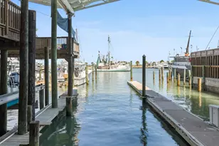 318 W Cotter Ave, Port Aransas, TX 78373 - Photo 8