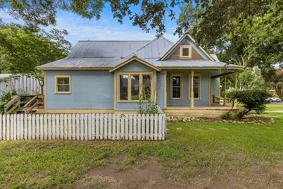 710 Gresham Street, Smithville, TX 78957 - Photo 30