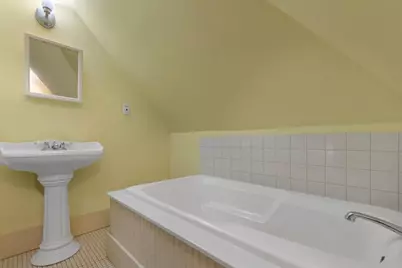 710 Gresham Street, Smithville, TX 78957 - Photo 22