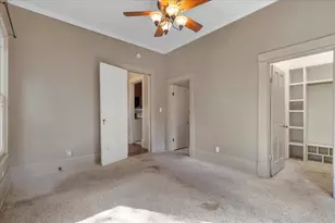 710 Gresham St, Smithville, TX 78957 - Photo 18