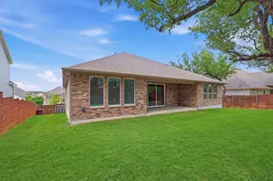 7609 Paruline Dr, Austin, TX 78738 - Photo 38