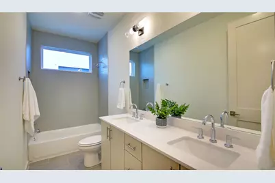 6802 Montana Street #2, Austin, TX 78741 - Photo 10