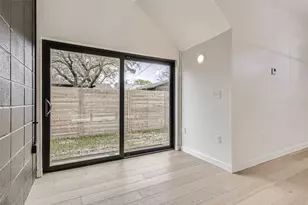 1214 Pasadena Dr, Austin, TX 78757 - Photo 14
