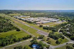 1039 Coventry Rd, Spicewood, TX 78669 - Photo 40