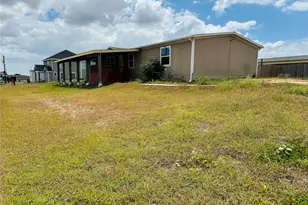 360 Margarita Dr, Dale, TX 78616 - Photo 10