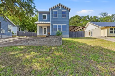 2720 Oak Springs Drive, Austin, TX 78702 - Photo 1