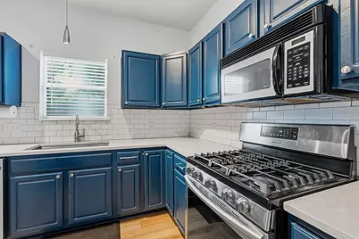2720 Oak Springs Drive, Austin, TX 78702 - Photo 8