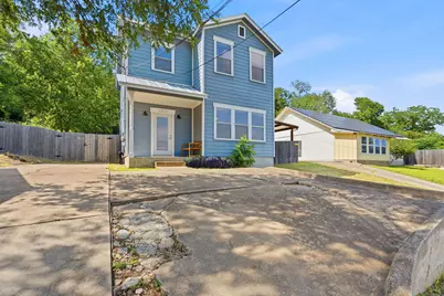 2720 Oak Springs Drive, Austin, TX 78702 - Photo 2