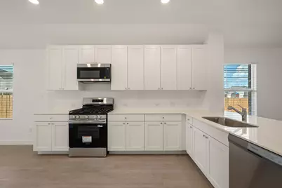 1407 Hermosa Gardens, Georgetown, TX 78628 - Photo 6