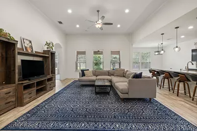 121 W Pauwela Lane, Bastrop, TX 78602 - Photo 10