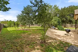121 W Pauwela Ln, Bastrop, TX 78602 - Photo 32