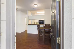 2905 Swisher St, Austin, TX 78705 - Photo 2