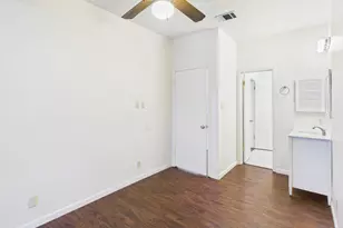 2905 Swisher St, Austin, TX 78705 - Photo 12