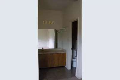 114 E 31st Street #109, Austin, TX 78705 - Photo 8