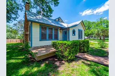 209 Lockhart Street, Martindale, TX 78655 - Photo 8