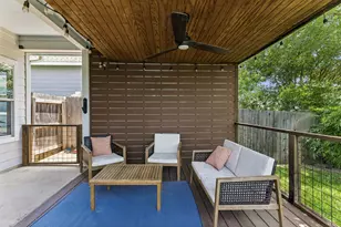 8702 Meridian Oak Ln, Austin, TX 78744 - Photo 32