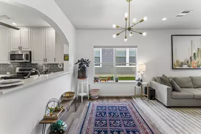 8702 Meridian Oak Lane, Austin, TX 78744 - Photo 8