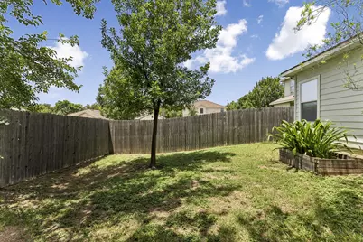 8702 Meridian Oak Lane, Austin, TX 78744 - Photo 34