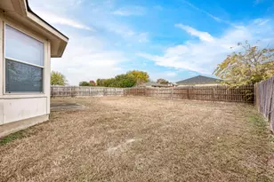 216 Wegstrom St, Hutto, TX 78634 - Photo 32