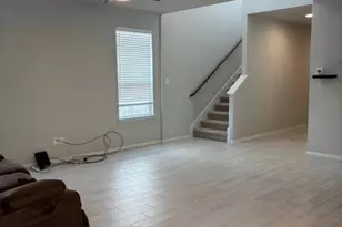 404 Black Opal Dr, Jarrell, TX 76537 - Photo 4