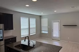 404 Black Opal Dr, Jarrell, TX 76537 - Photo 12