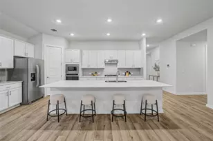 421 Abruzzi St, Leander, TX 78641 - Photo 4