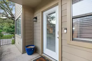 340 Harbor Dr, Spicewood, TX 78669 - Photo 30
