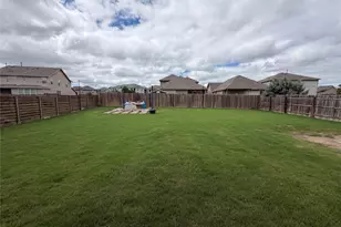 1308 Knowles Dr, Hutto, TX 78634 - Photo 14