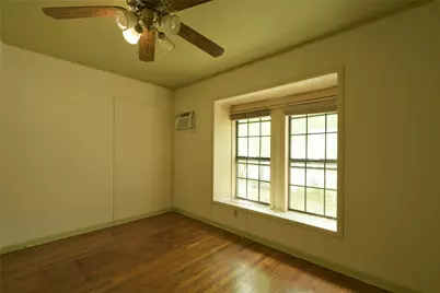 7905 Brockman Street, Austin, TX 78757 - Photo 14