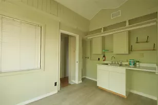 7905 Brockman St, Austin, TX 78757 - Photo 20