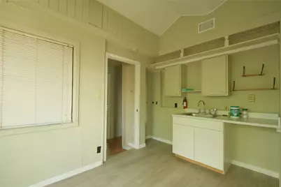 7905 Brockman Street, Austin, TX 78757 - Photo 20