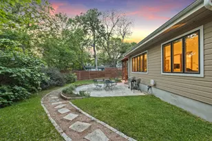 2621 W 49th St, Austin, TX 78731 - Photo 30
