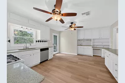 210 Harvard Street, San Marcos, TX 78666 - Photo 12