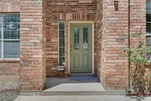 916 Abbeyglen Castle Dr, Pflugerville, TX 78660 - Photo 2