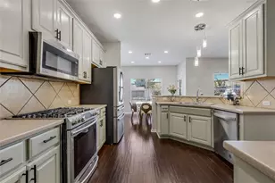 916 Abbeyglen Castle Dr, Pflugerville, TX 78660 - Photo 6