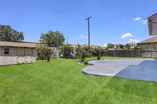 916 Abbeyglen Castle Dr, Pflugerville, TX 78660 - Photo 38