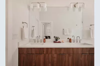 1215 Fort Branch Boulevard #2, Austin, TX 78721 - Photo 16