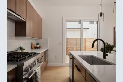 1215 Fort Branch Boulevard #2, Austin, TX 78721 - Photo 6