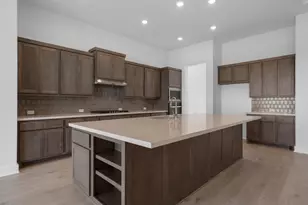 825 S Hemingway Loop, Liberty Hill, TX 78642 - Photo 10