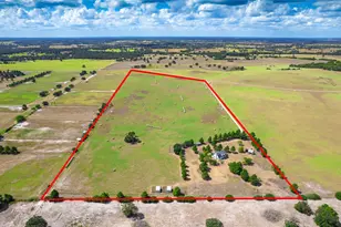 245 Country Ln, McDade, TX 78650 - Photo 38