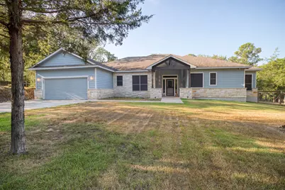 117 W Kamoi Court, Bastrop, TX 78602 - Photo 2