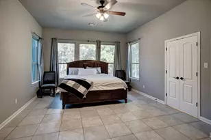 117 W Kamoi Ct, Bastrop, TX 78602 - Photo 16