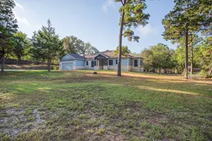 117 W Kamoi Ct, Bastrop, TX 78602 - Photo 4