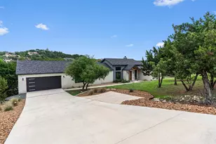 17621 Hunters Hollow, Jonestown, TX 78645 - Photo 4