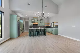 17621 Hunters Hollow, Jonestown, TX 78645 - Photo 8
