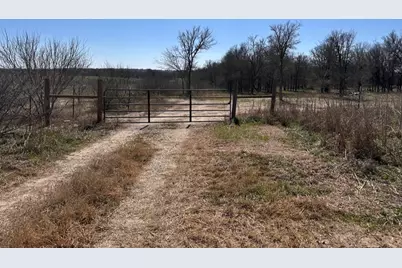 [Address not provided], Elgin, TX 78653 - Photo 8