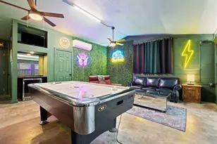 1300 Haskell St, Austin, TX 78702 - Photo 18